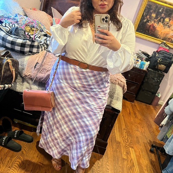 Zara Pink Velvet Purse - Picture 7 of 8